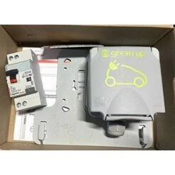 Legrand 090470 KIT GREEN UP SPINA + MAGNETO TERMICO PER AUTO ELETTRICHE COMPATIBILE CON MODALITÀ 1 E 2, Monofase 16A, 3,2KW, SISTEMA DI RICARICA PER AUTO ELETTRICHE -Offerta economica Michelin 86658289 3